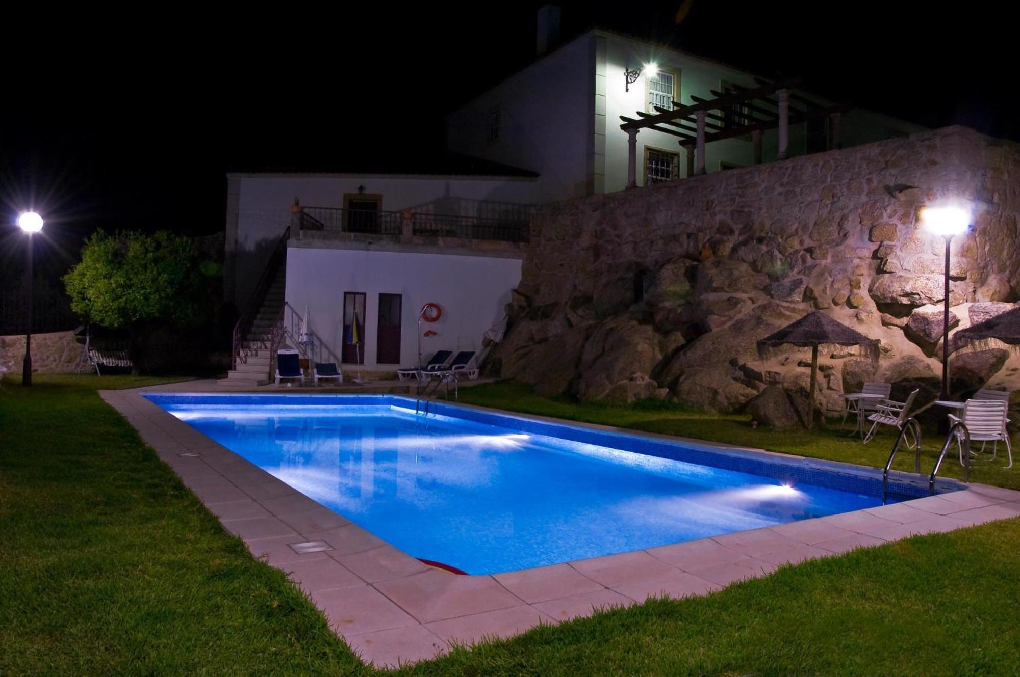Solar Dos Caldeira E Bourbon Guest House Zebras Bagian luar foto