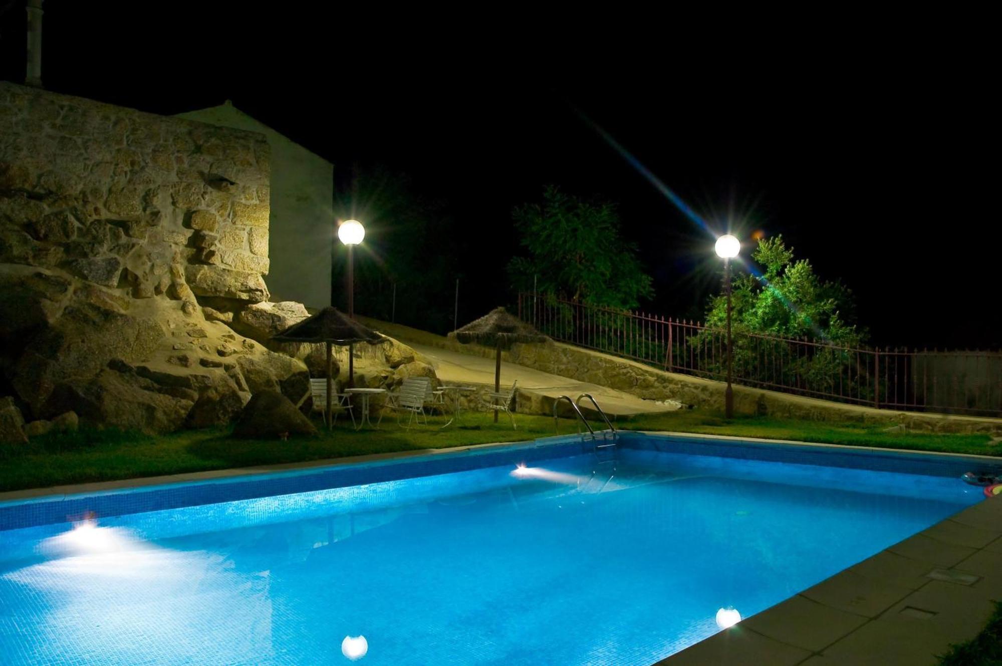 Solar Dos Caldeira E Bourbon Guest House Zebras Bagian luar foto